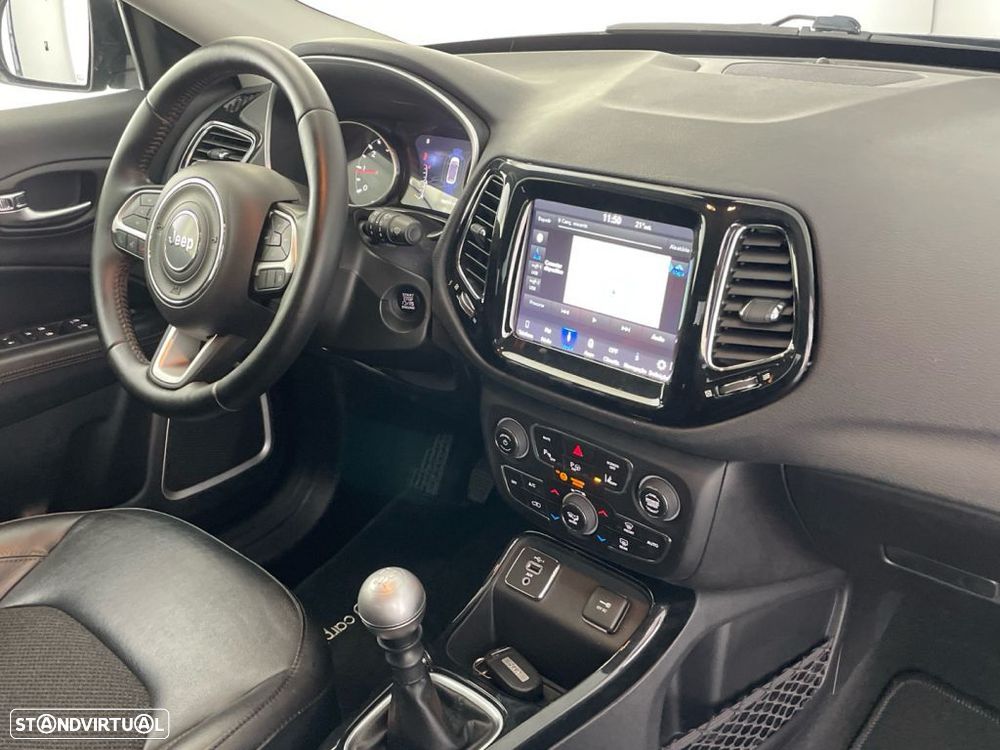 Jeep Compass 1.6 M-Jet Limited - 22