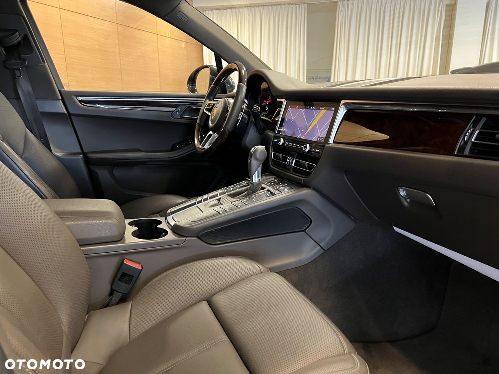 Porsche Macan - 10