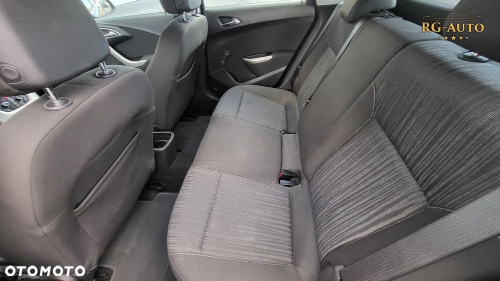 Opel Astra - 32