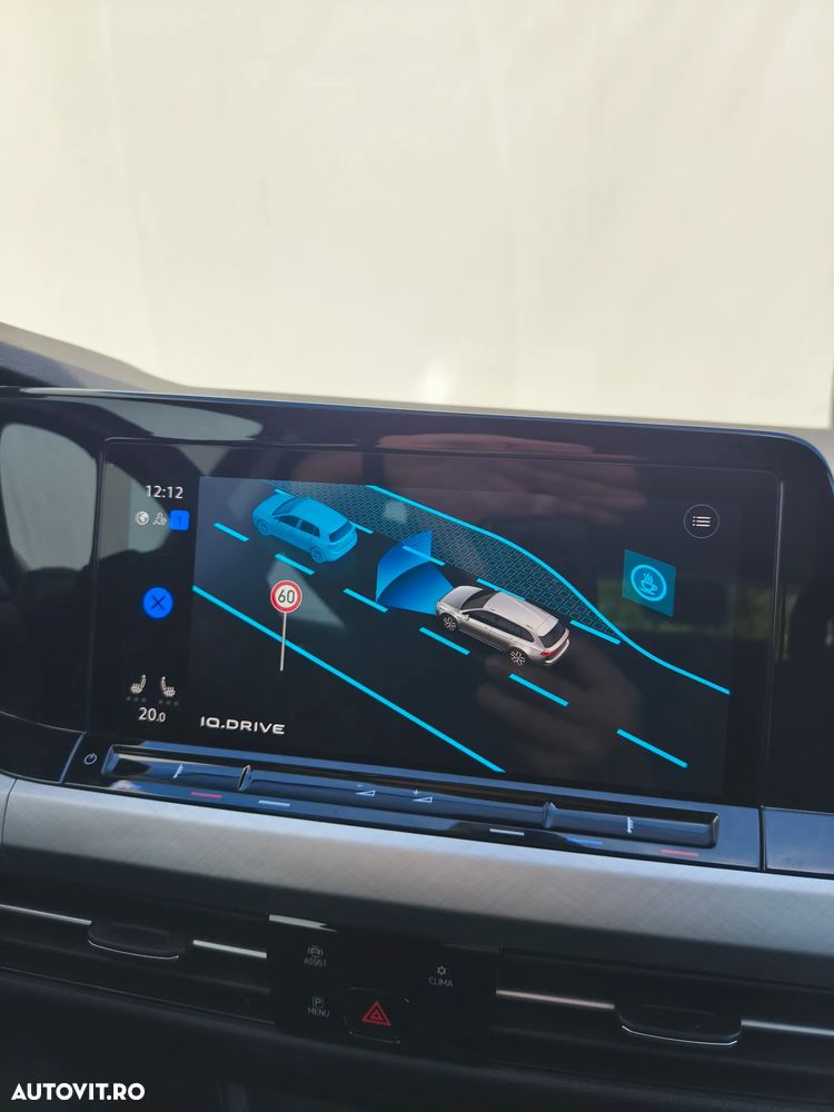 Volkswagen Golf 2.0 TDI DSG Life - 27