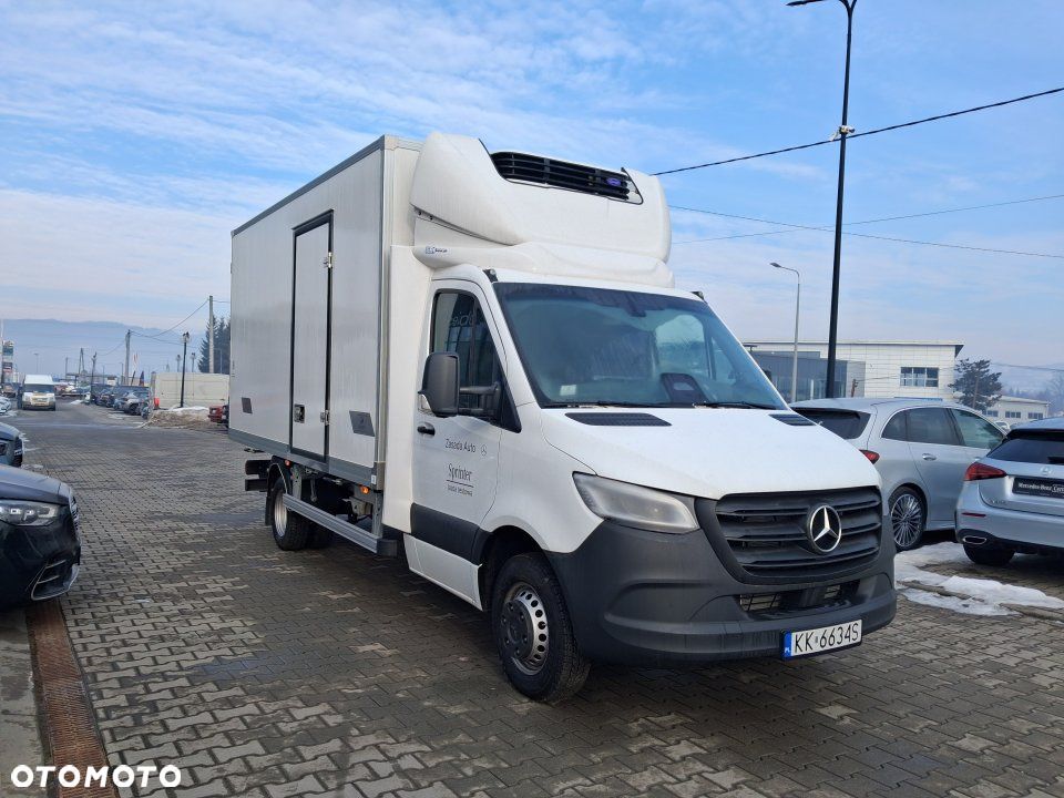 Mercedes-Benz Sprinter - 11