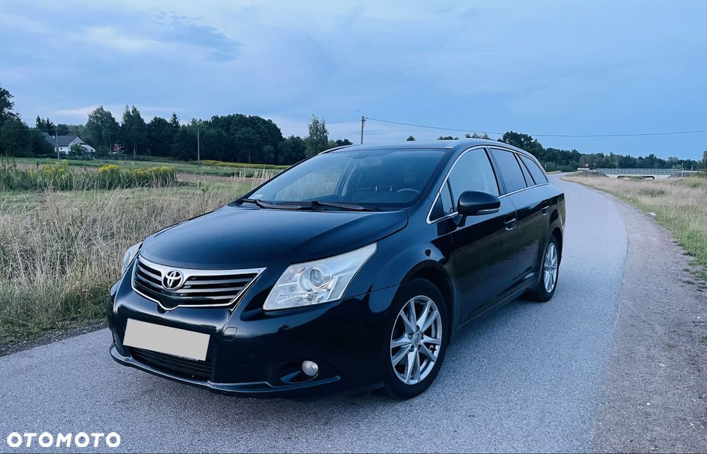 Toyota Avensis - 1