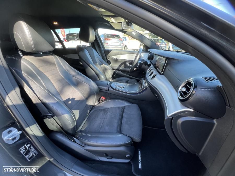 Mercedes-Benz E 300 de AMG Line - 29