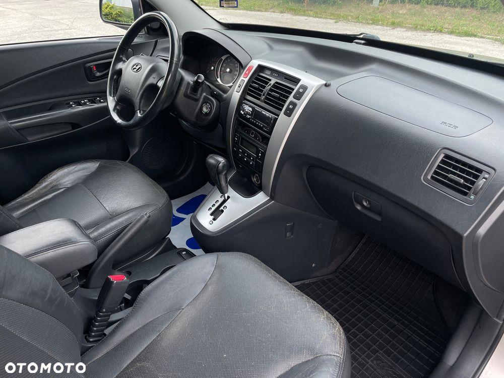 Hyundai Tucson - 16