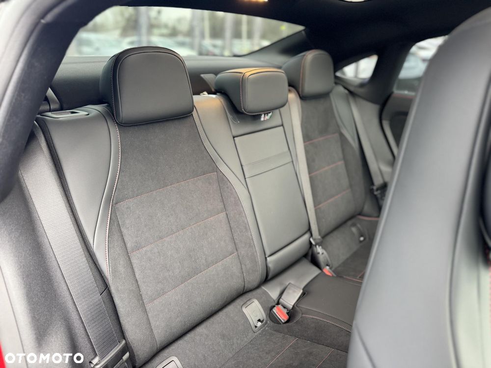 Mercedes-Benz CLA 200 mHEV 4-Matic 8G-DCT - 13