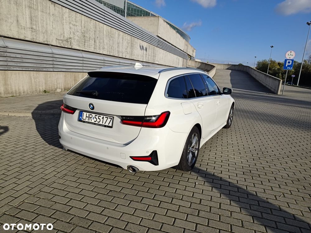 BMW Seria 3 2021 photo 5