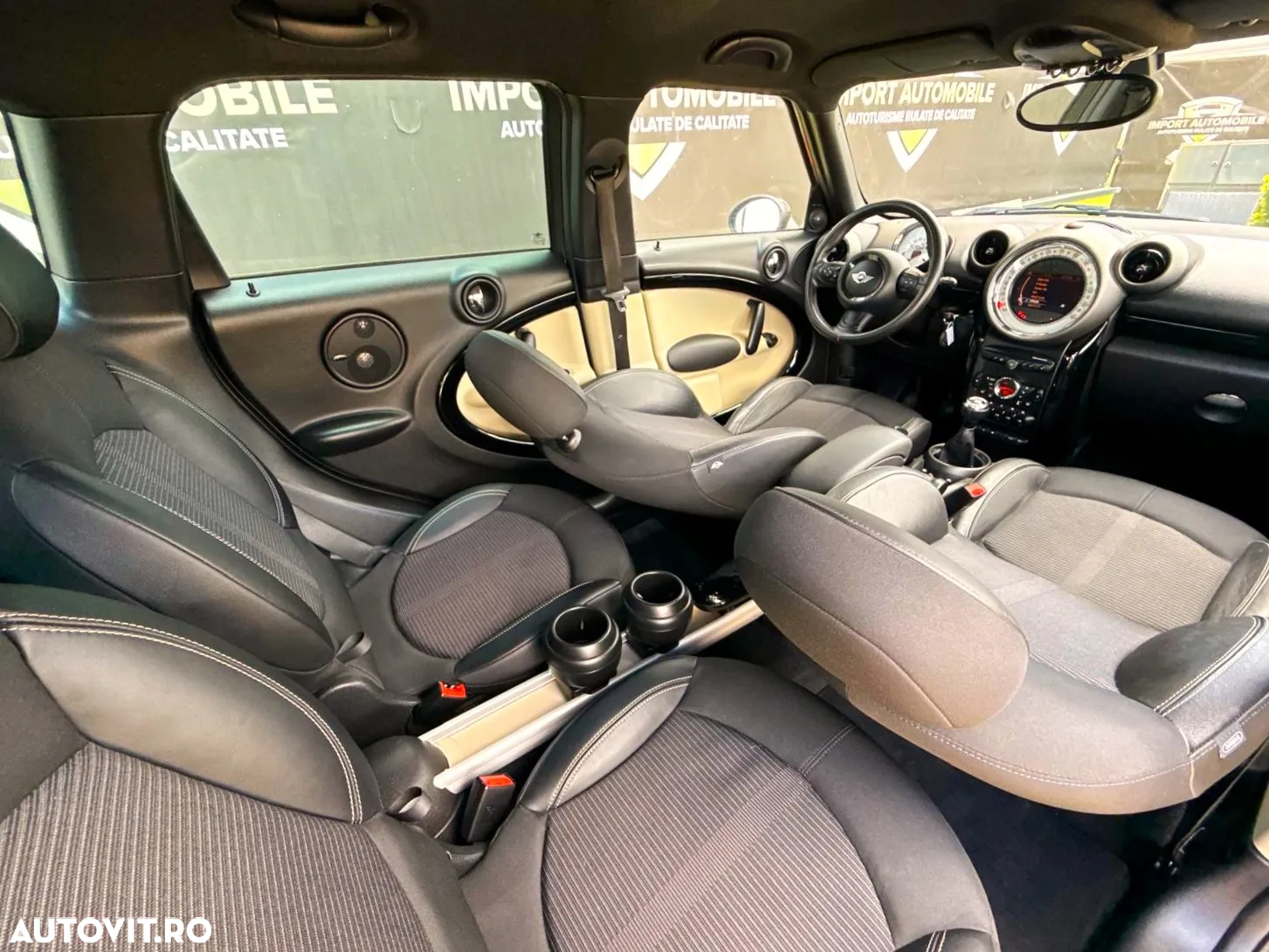 Mini Countryman Cooper D - 26