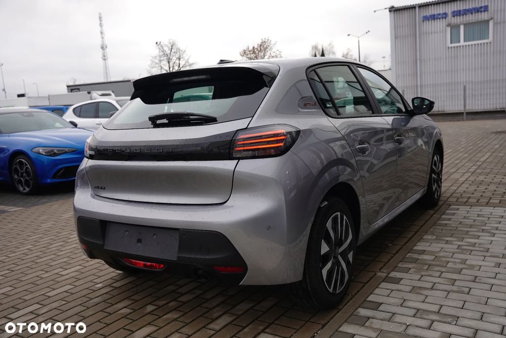 Peugeot 208 - 6