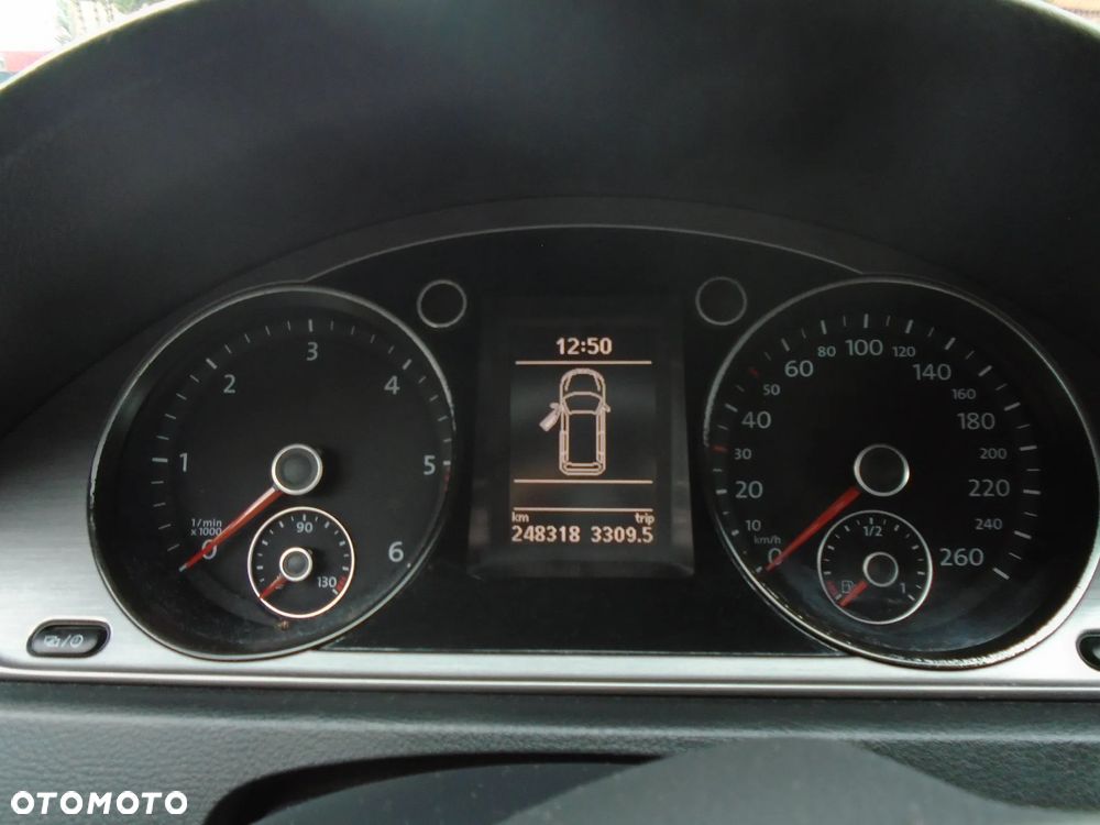 Volkswagen Passat 2.0 TDI Comfortline - 10