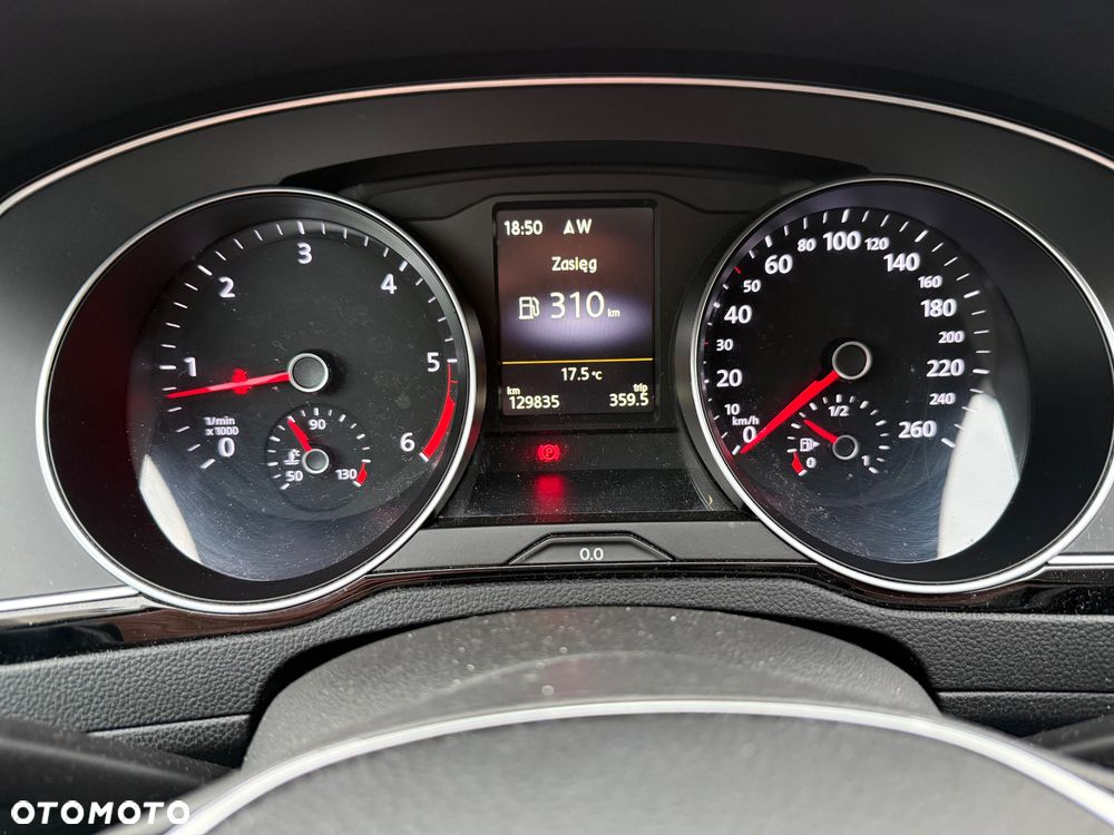 Volkswagen Passat 2.0 TDI BMT Comfortline - 23
