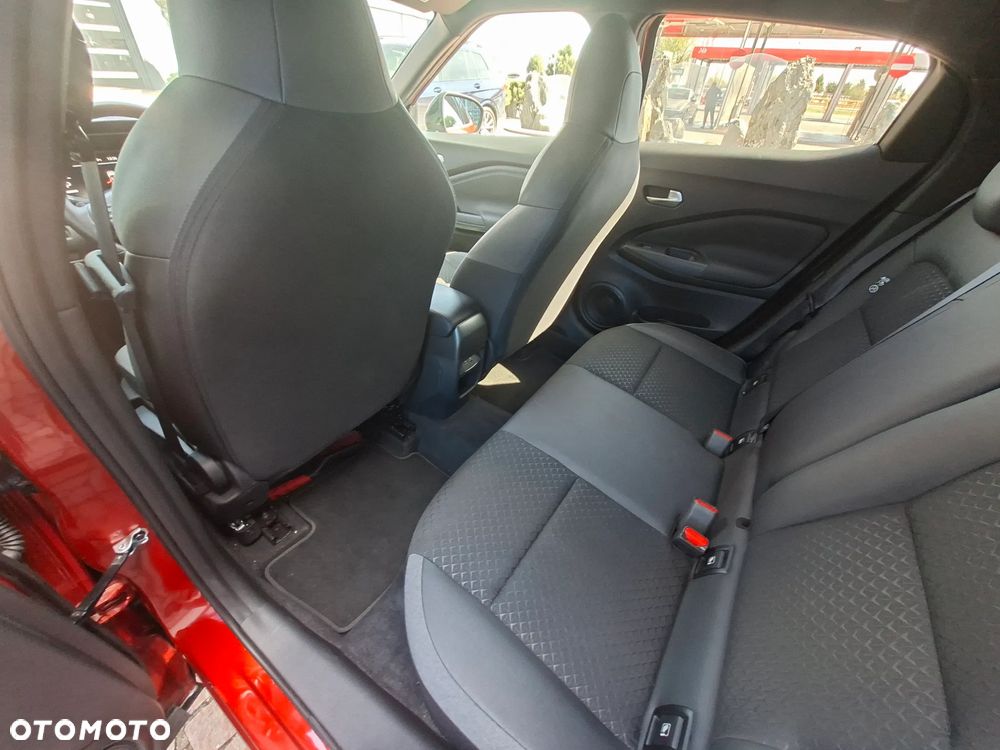 Nissan Juke 1.0 DIG-T N-Connecta DCT - 13