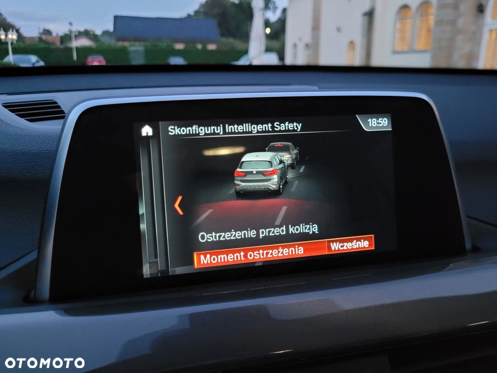 BMW X1 sDrive20i xLine - 16