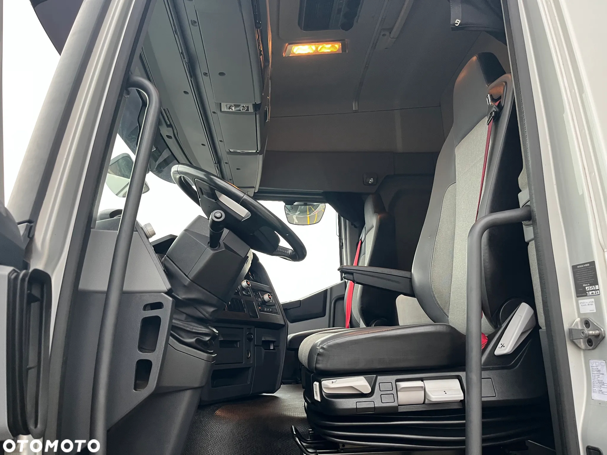 Renault T 440 - 8