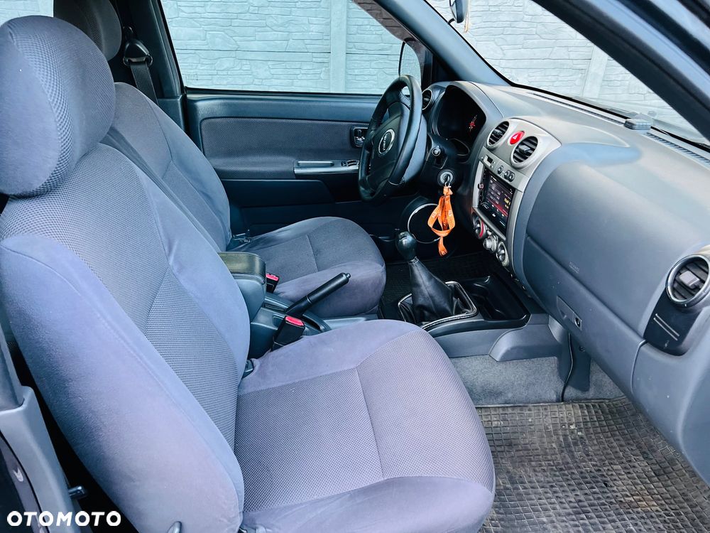 Isuzu D-Max 3.0d DC LS - 26
