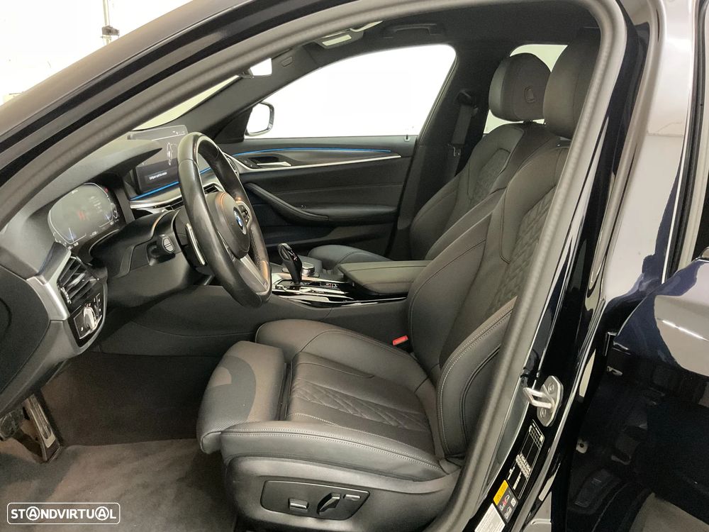 BMW 530 e Pack Desportivo M — fotografia 22