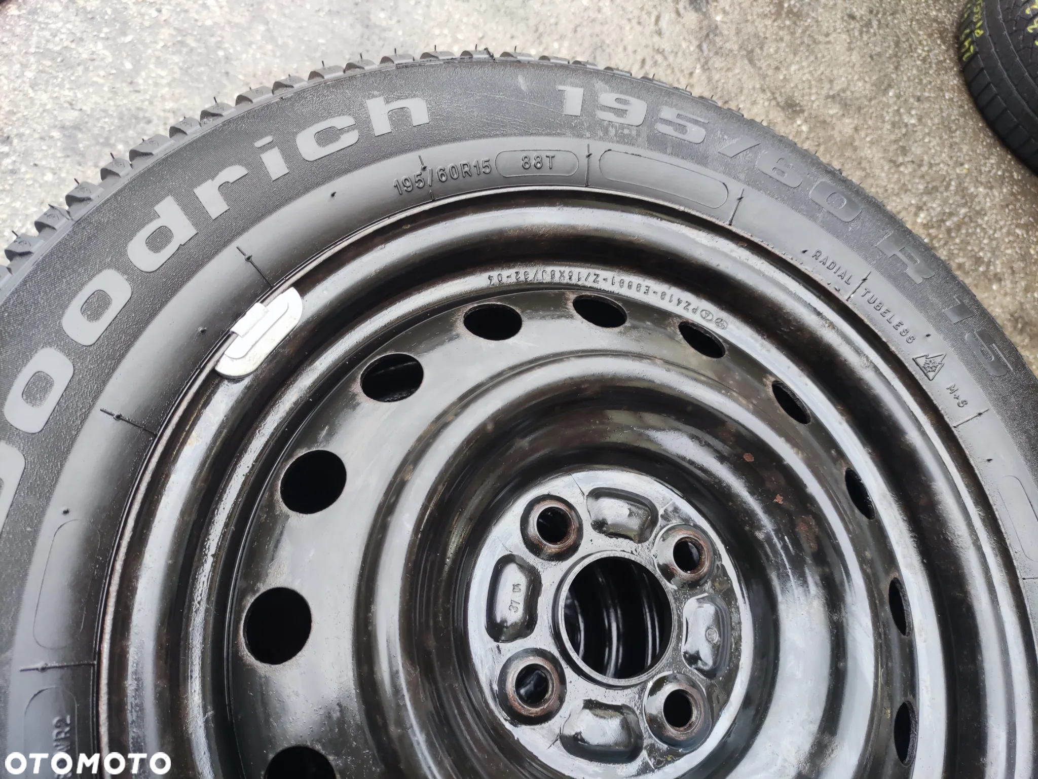195/60R15 88T Opony Zimowe Zima BFGoodrich G-FORCE Winter 2 7mm Legnica ALU-RAD 21r. jak 185/65 - 7