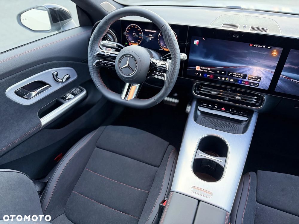 Mercedes-Benz CLA 220 4Matic - 12