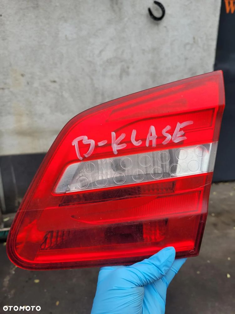 Lampy tylne Mercedes W246 - 7