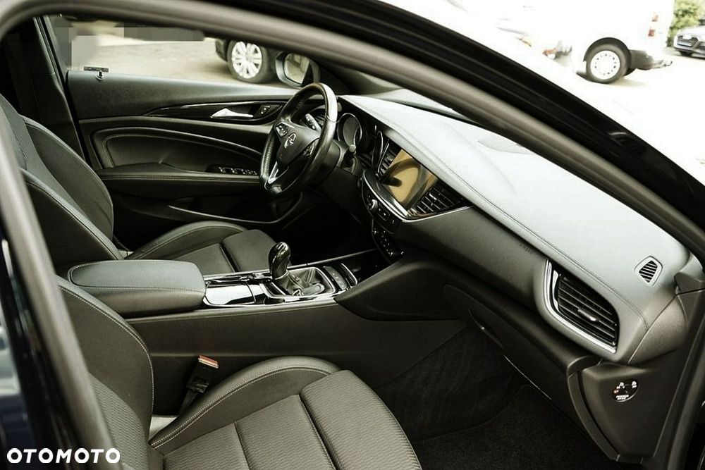 Opel Insignia - 15