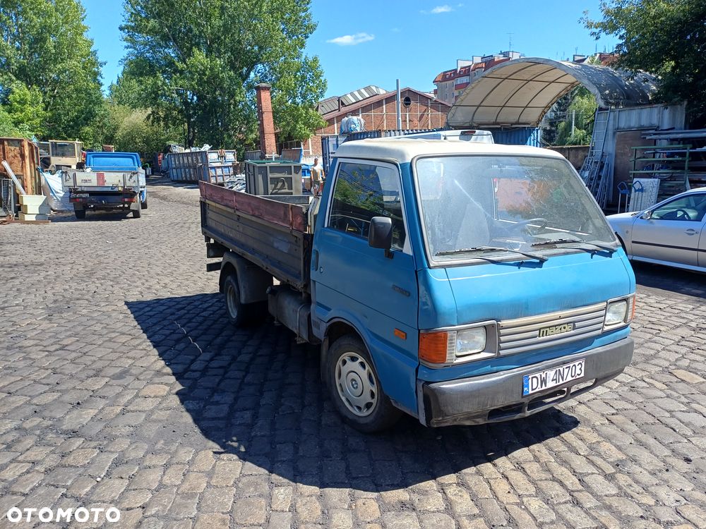 Mazda E 2200 - 7