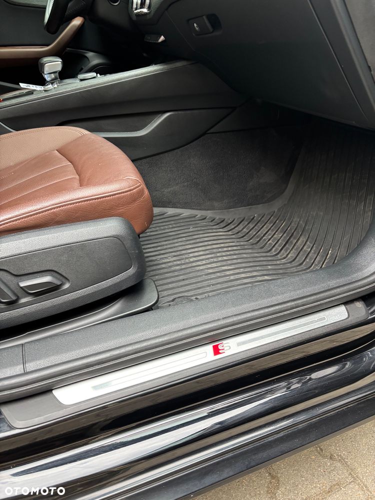 Audi A4 Limousine 2.0 TFSI ultra S tronic sport - 12