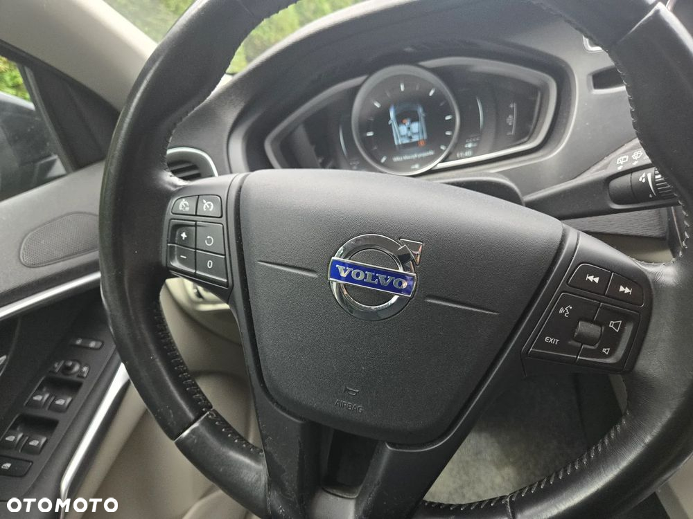 Volvo V40 - 13