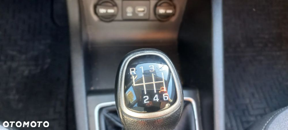 Hyundai i20 1.1 CRDi Comfort - 13