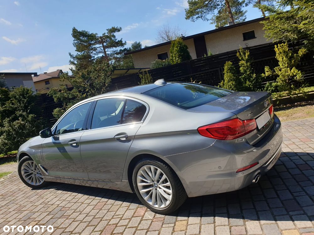 BMW Seria 5 530e iPerformance xDrive Luxury Line - 38