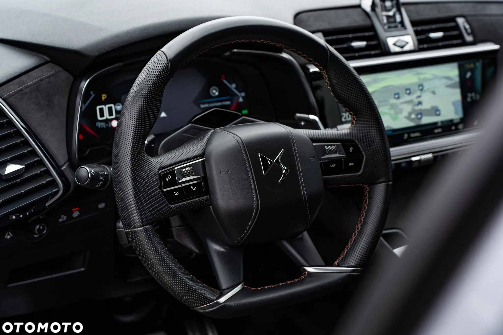 DS Automobiles DS 7 Crossback 1.6 PureTech Performance Line + - 16