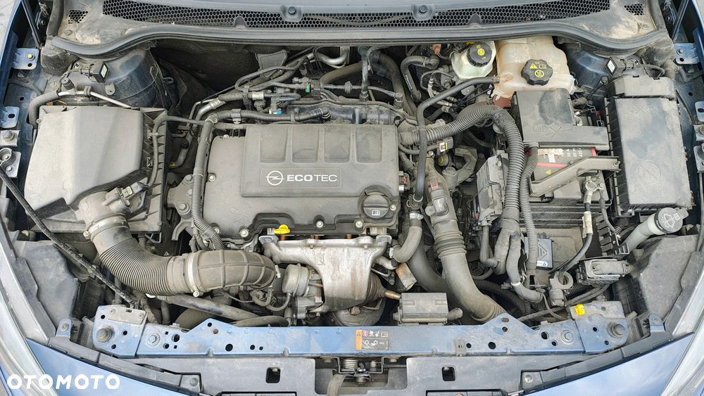 Opel Astra 1.4 T Sport - 19