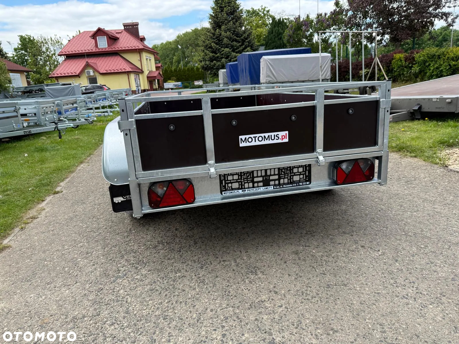 Inny Przyczepa VESTA LIGHT TANDEM 25WDA 251x135x39 cm 2 osie DMC 750 kg WYSOKIE BURTY ze sklejki spawana rama Częstochowa MOTOMUS - 3