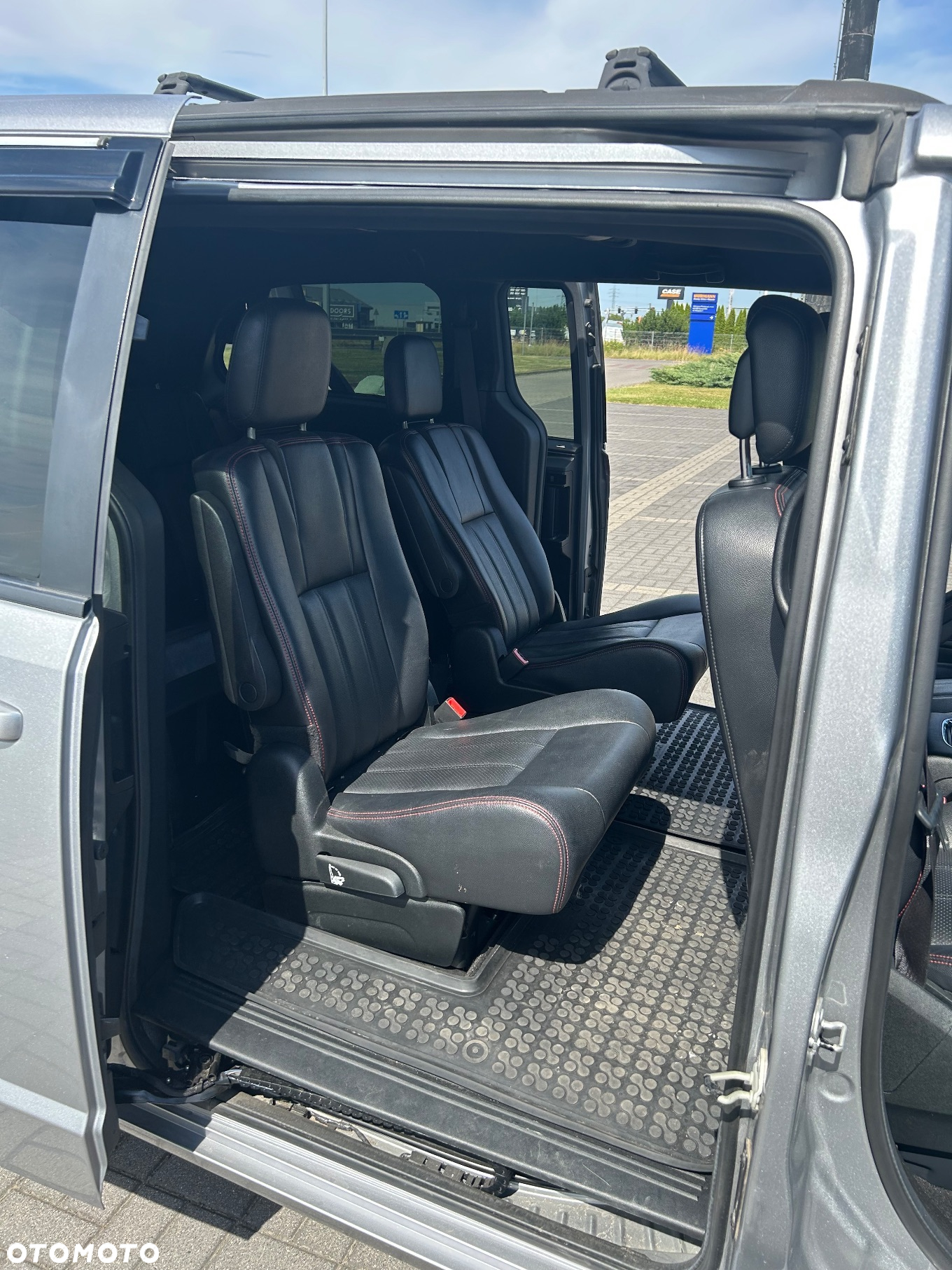 Dodge Grand Caravan - 18