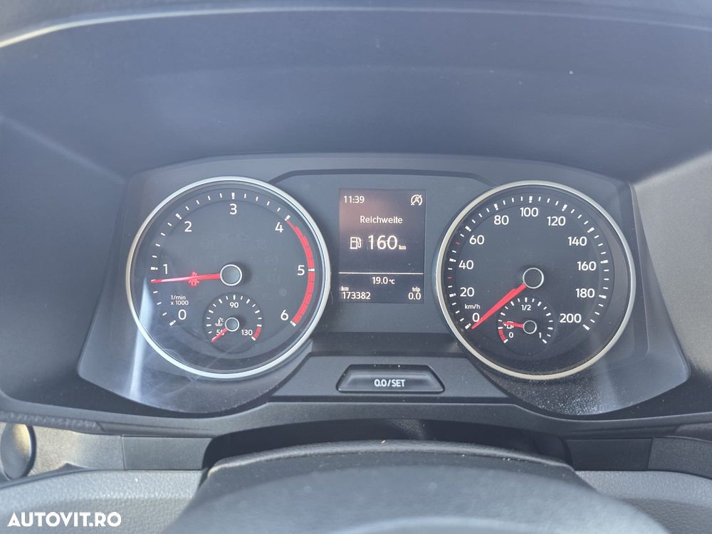 Volkswagen Crafter 140 CP doka 6 loc. bena 2,7 m. 2019 - 16