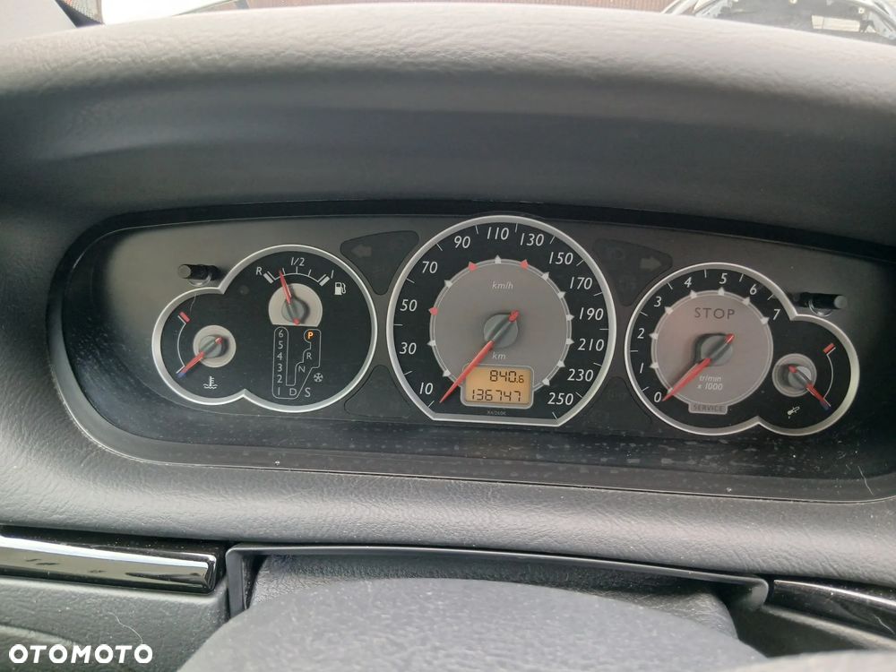 Citroën C5 II 3.0 V6 Exclusive - 8