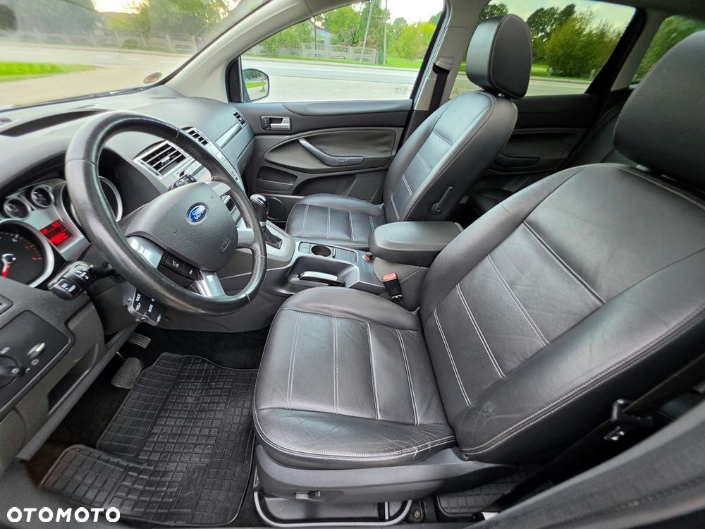 Ford Kuga 2.5 4x4 Titanium - 27