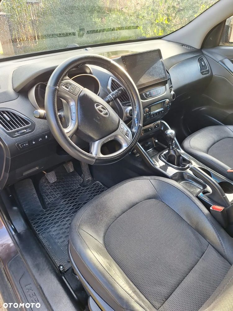 Hyundai ix35 - 12