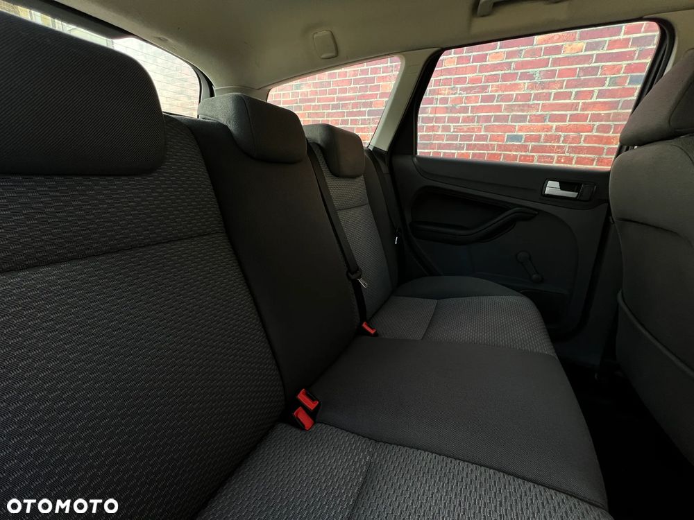 Ford Focus 1.8 Trend - 20