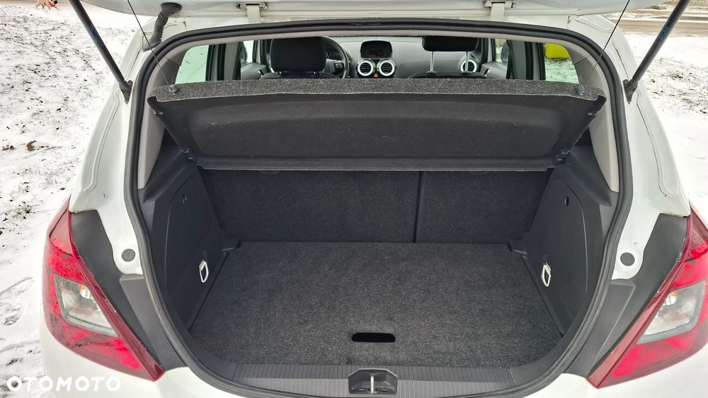 Opel Corsa 1.4 16V Color Edition - 14