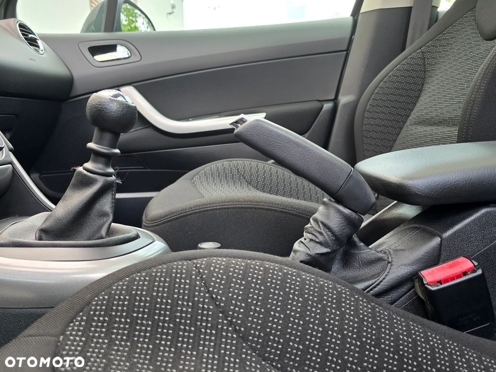 Peugeot 308 1.6 HDi Premium - 9