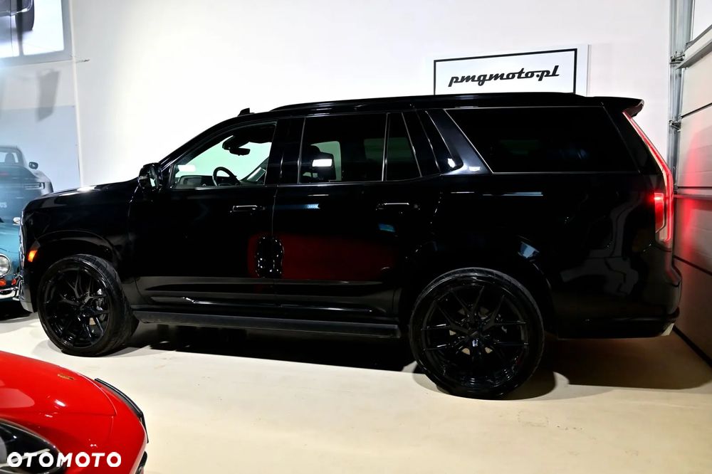 Cadillac Escalade - 8