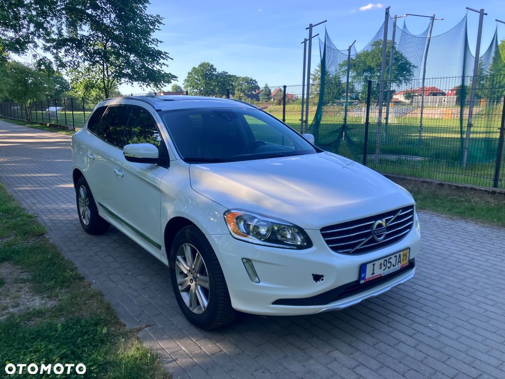 Volvo XC 60 T5 AWD Drive-E R-Design Momentum - 3