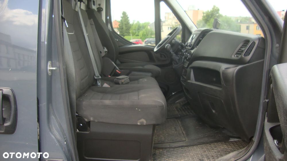 Iveco DAILY 35S18HV - 12