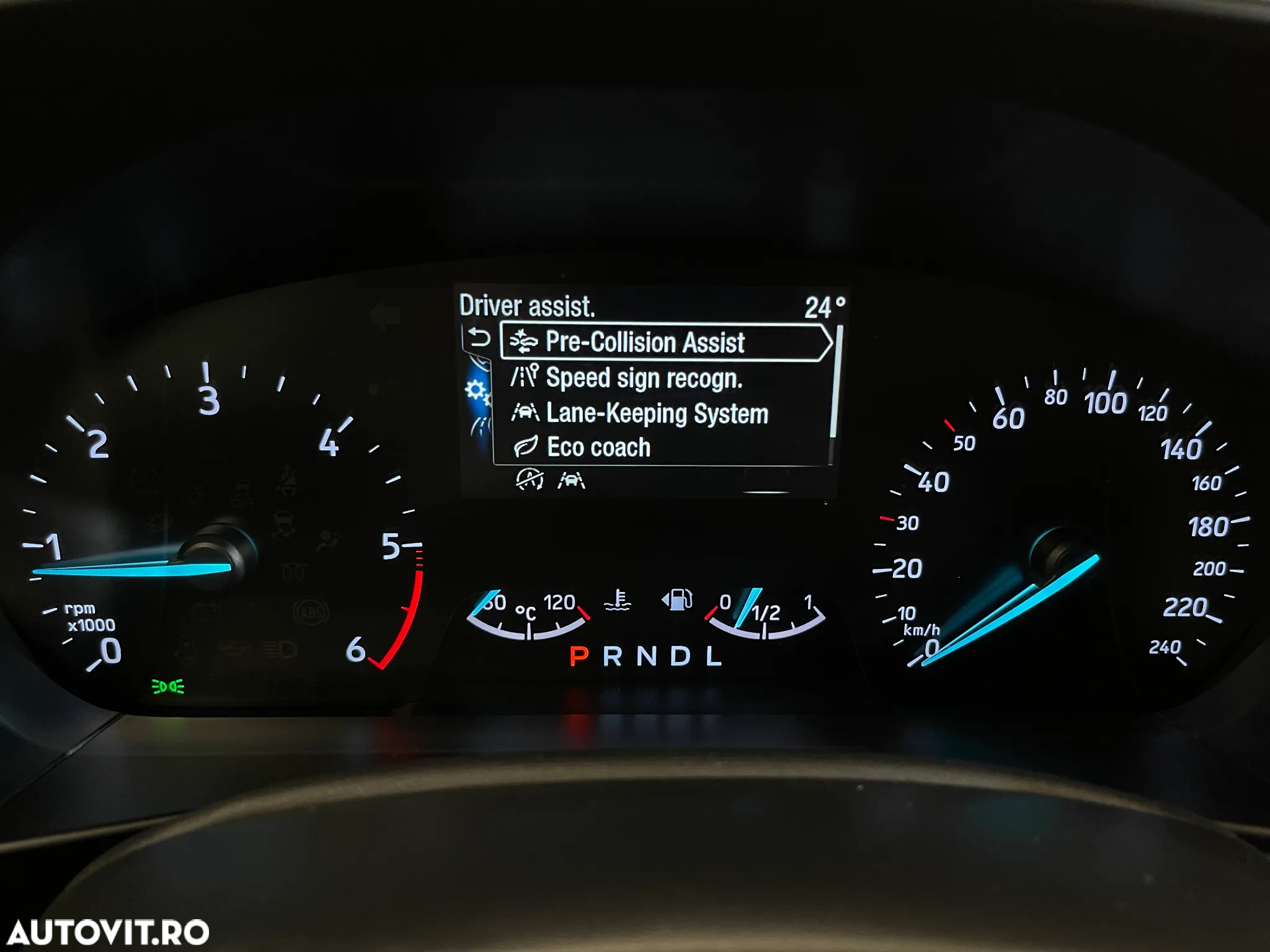 Ford Focus 2.0 EcoBlue Titanium - 20