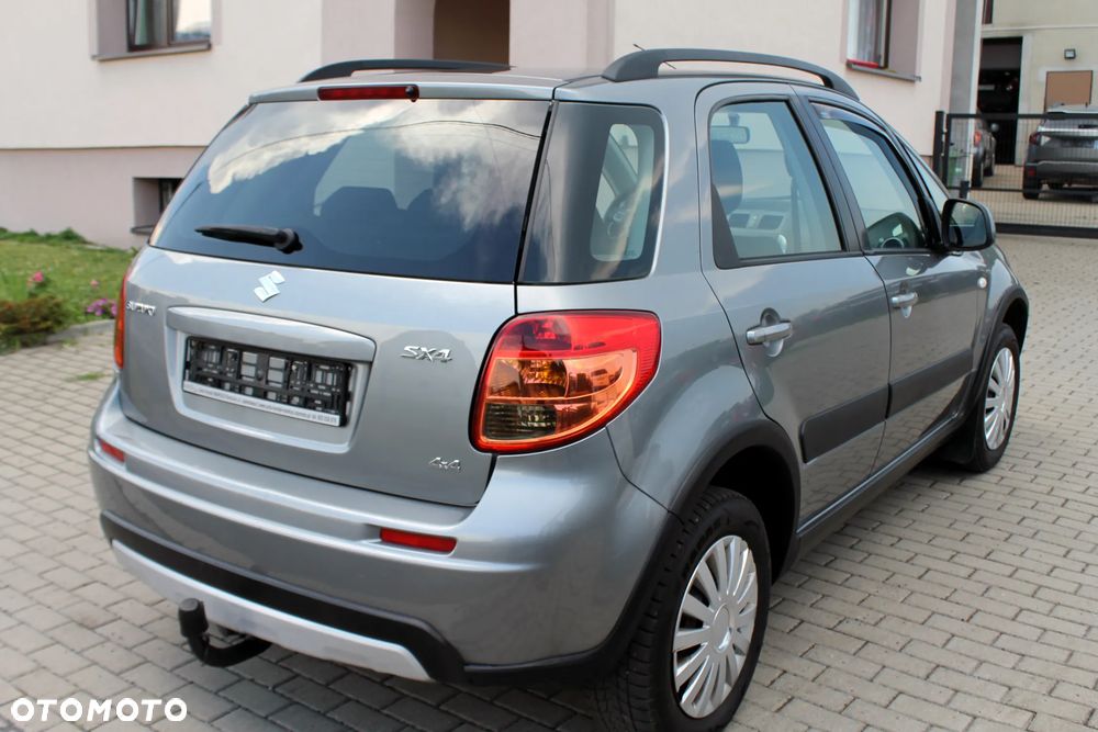 Suzuki SX4 Classic 1.6 VVT 4x4 Club - 4