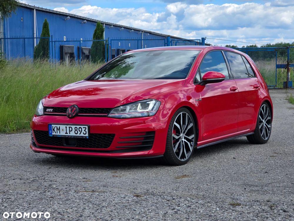 Volkswagen Golf GTI (BlueMotion Technology) DSG - 2