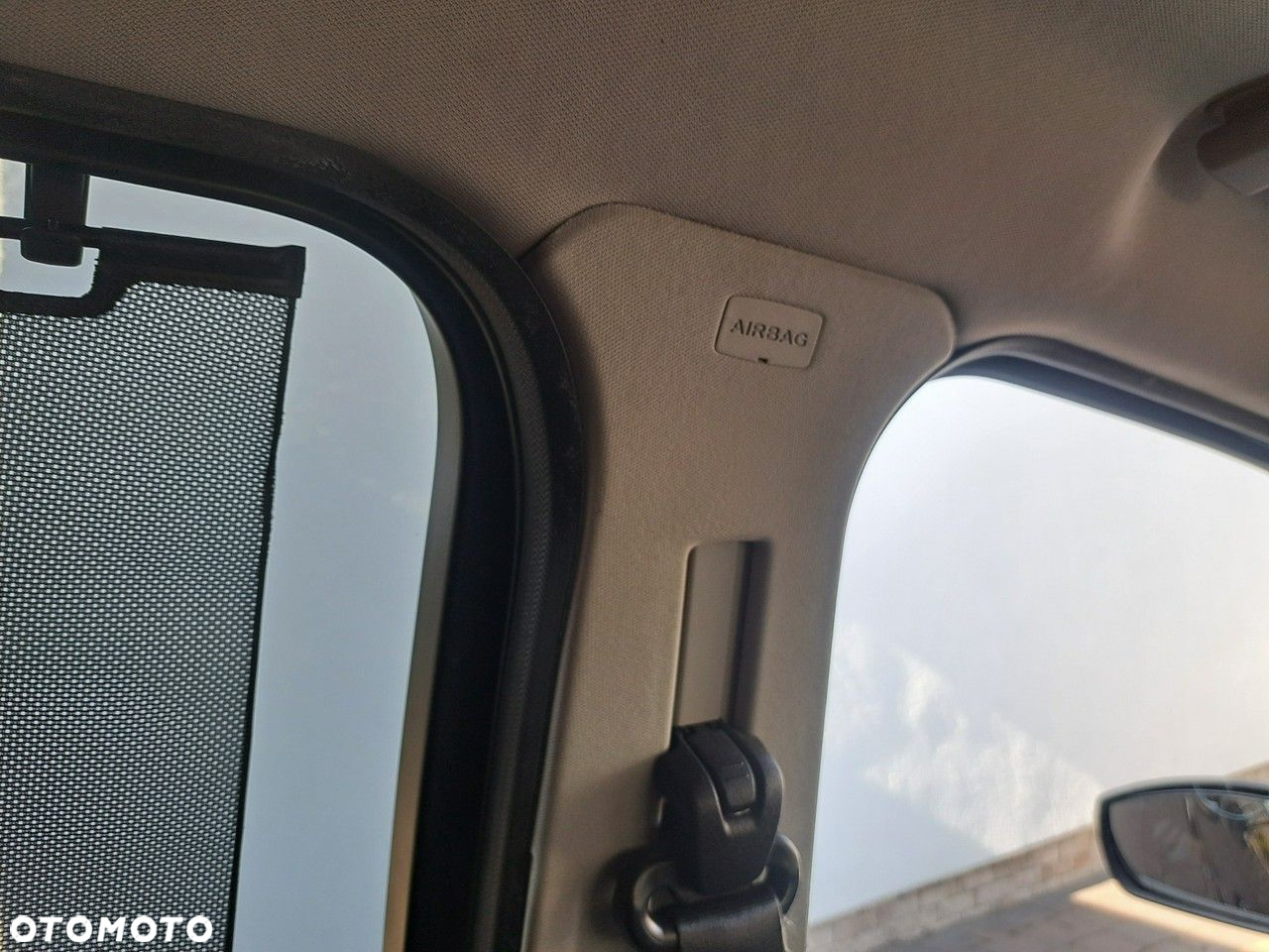 Ford S-Max - 11