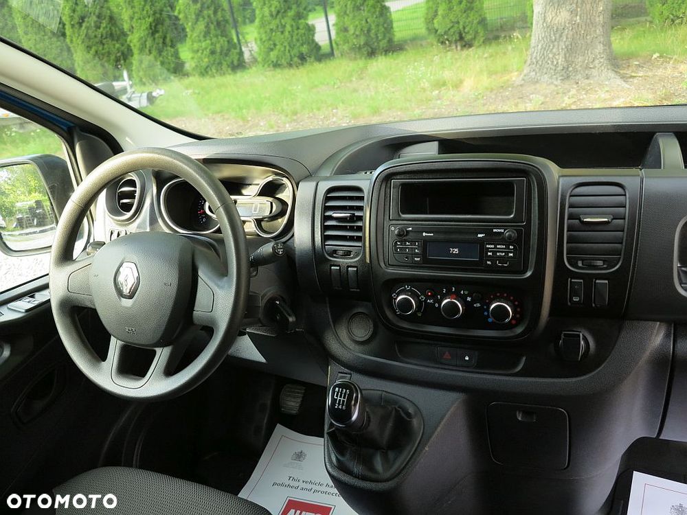 Renault Trafic - 16