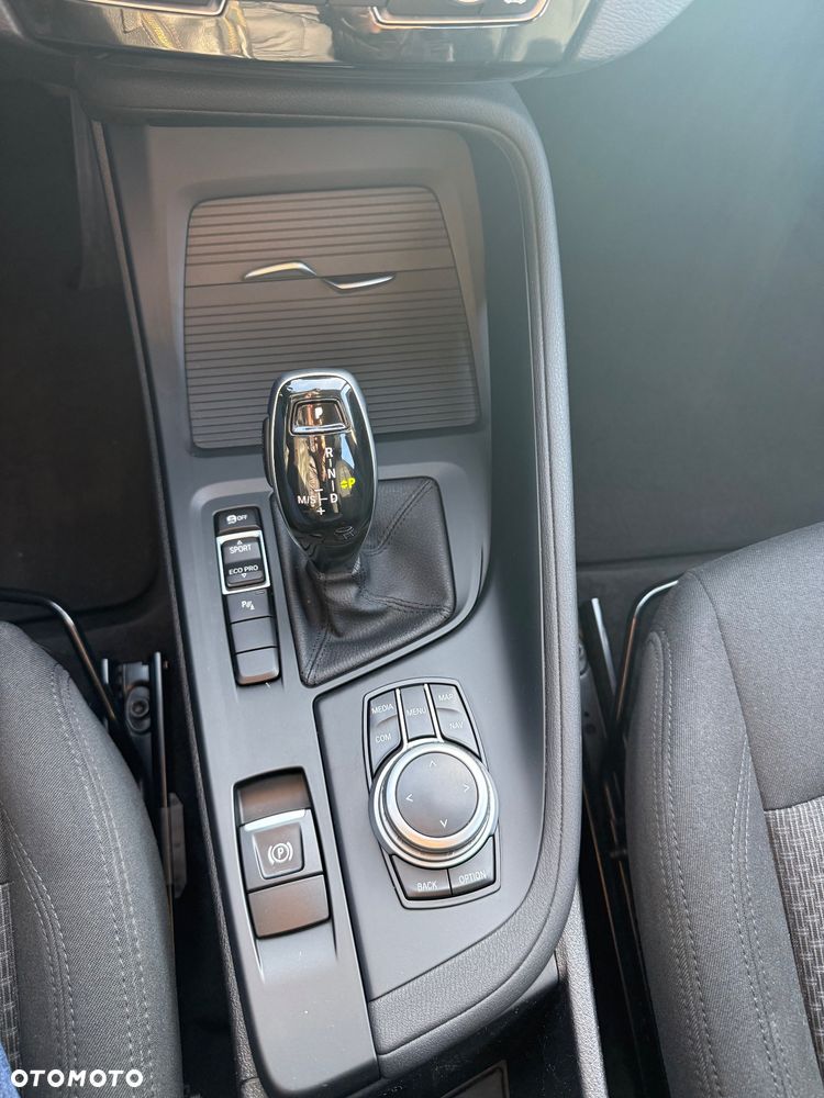 BMW X1 sDrive18d Business Edition - 14