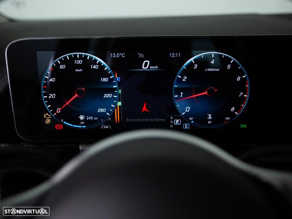 Mercedes-Benz GLA 250 8G-DCT Progressive - 24