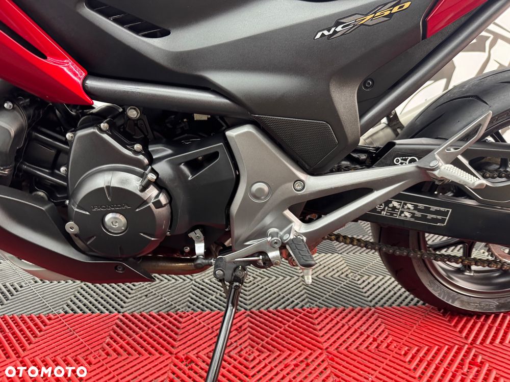 Honda NC - 15